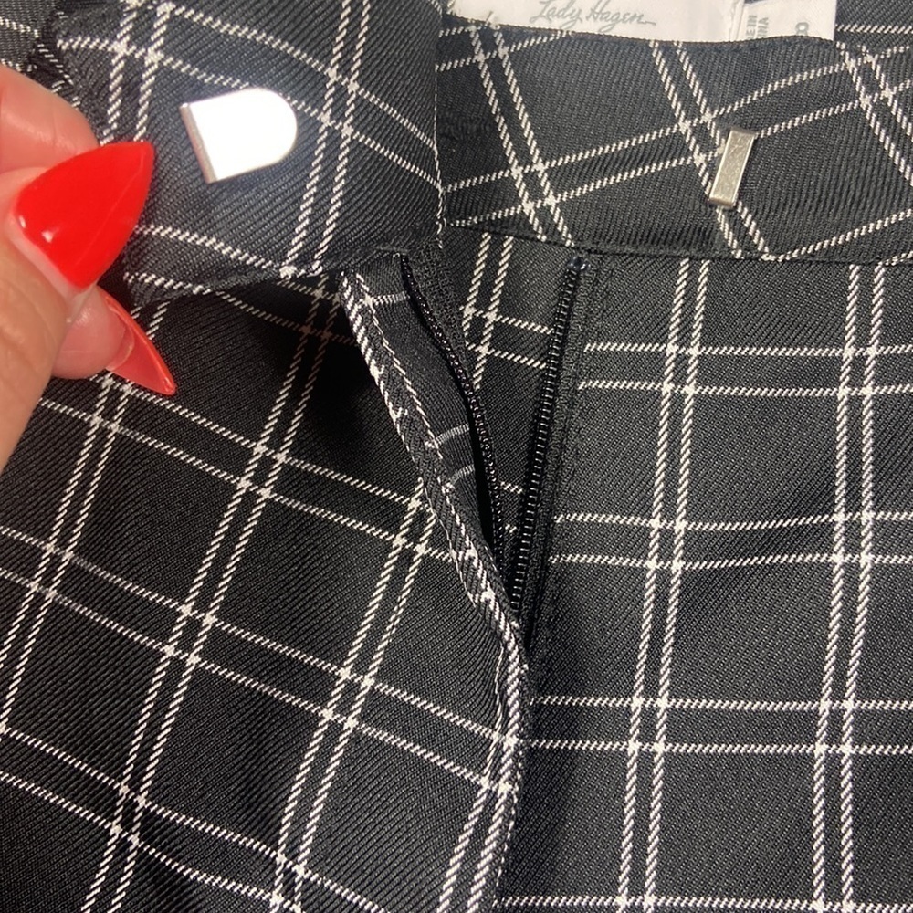 Lady Hagen Black and White Plaid Golf Shorts with Pockets - Picture 5 of 8